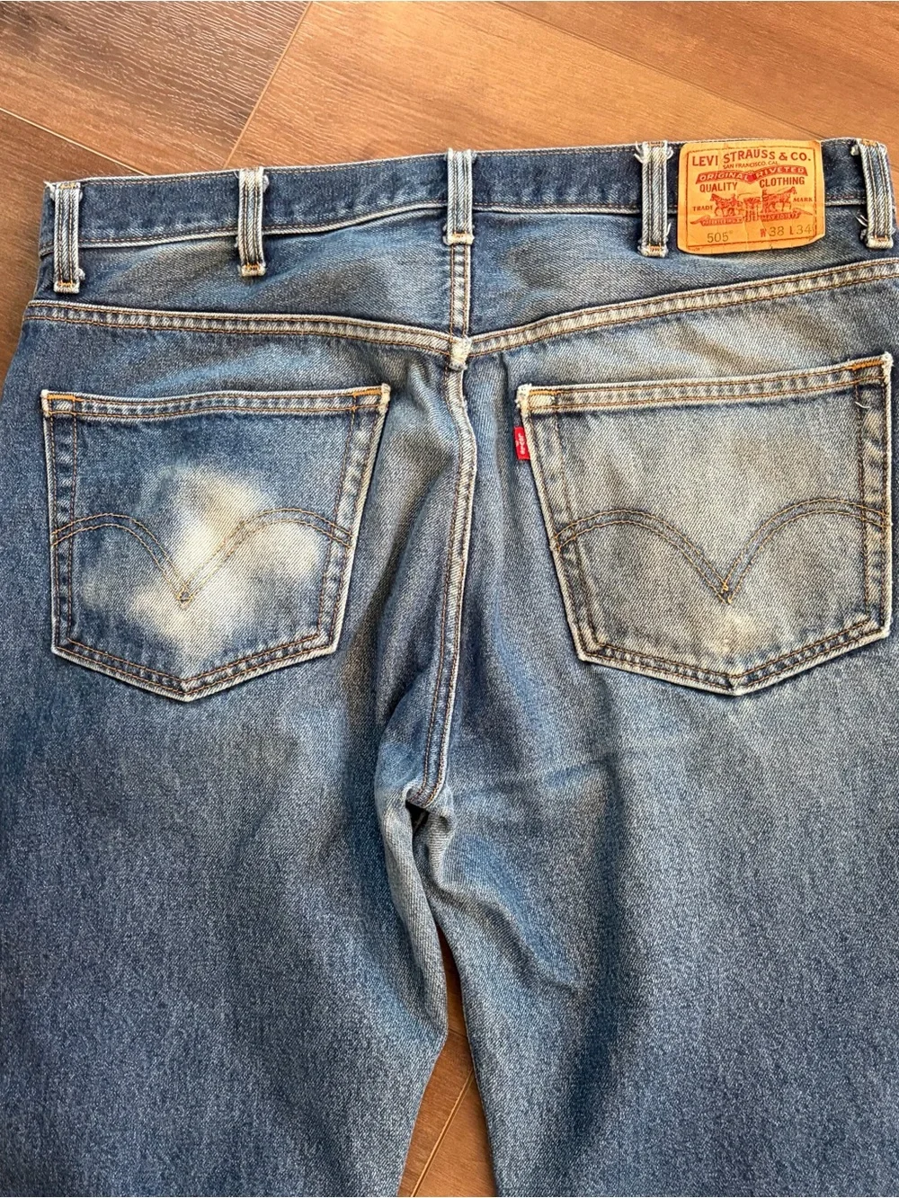 Vintage Y2K Levi’s 505 Regular Fit Faded Distressed Denim Blue Jeans Mens 38x34